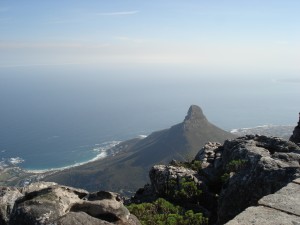 Aussicht zum Lion's Head vom Tafelberg aus