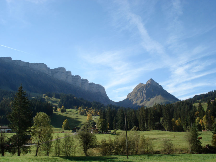 Hike from Inneneriz to Kemmeriboden-Bad
