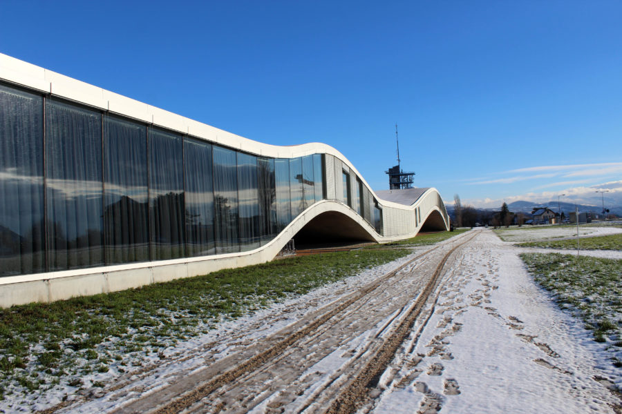Rolex Learning Center – Where to find the holes in the building