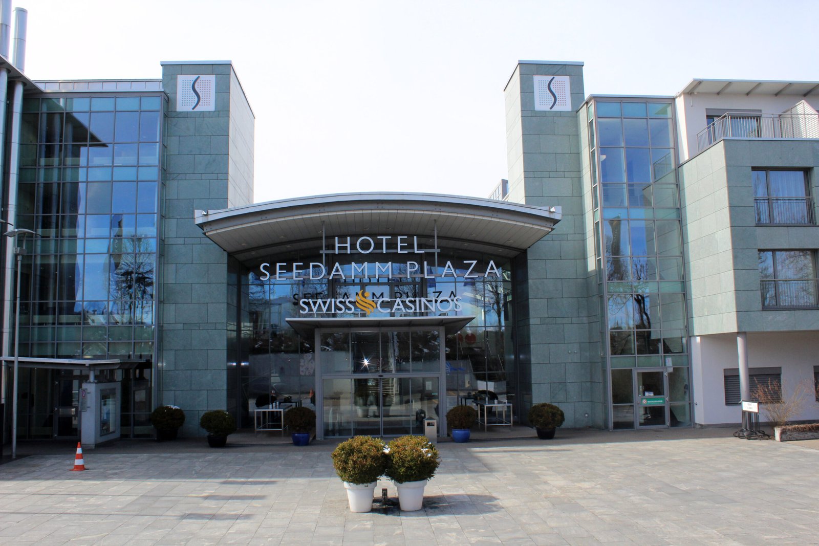 seedamm plaza hotel