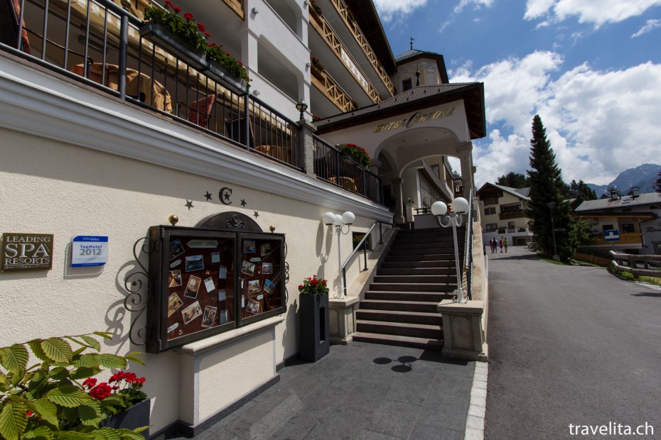 Entrance Hotel Cervosa