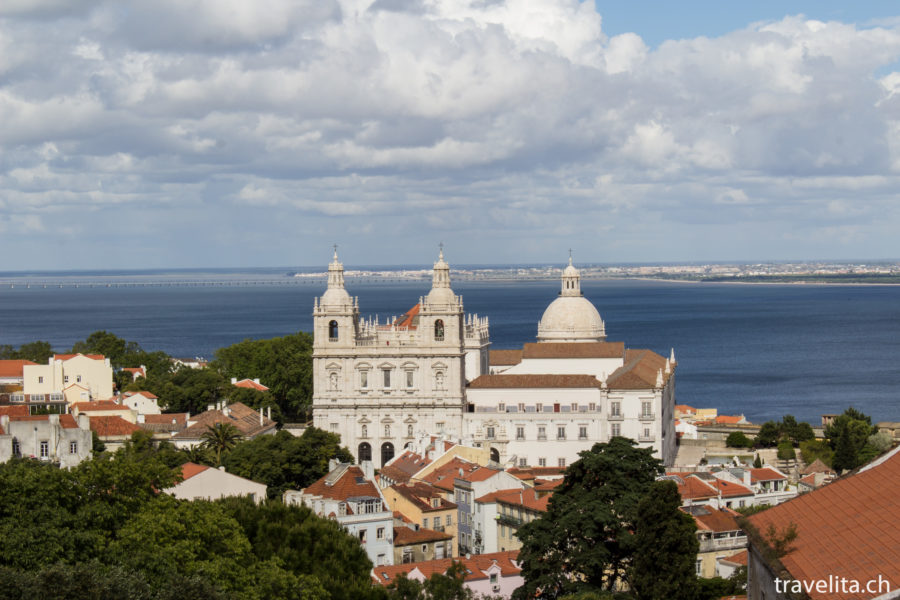 A walk through the Alfama