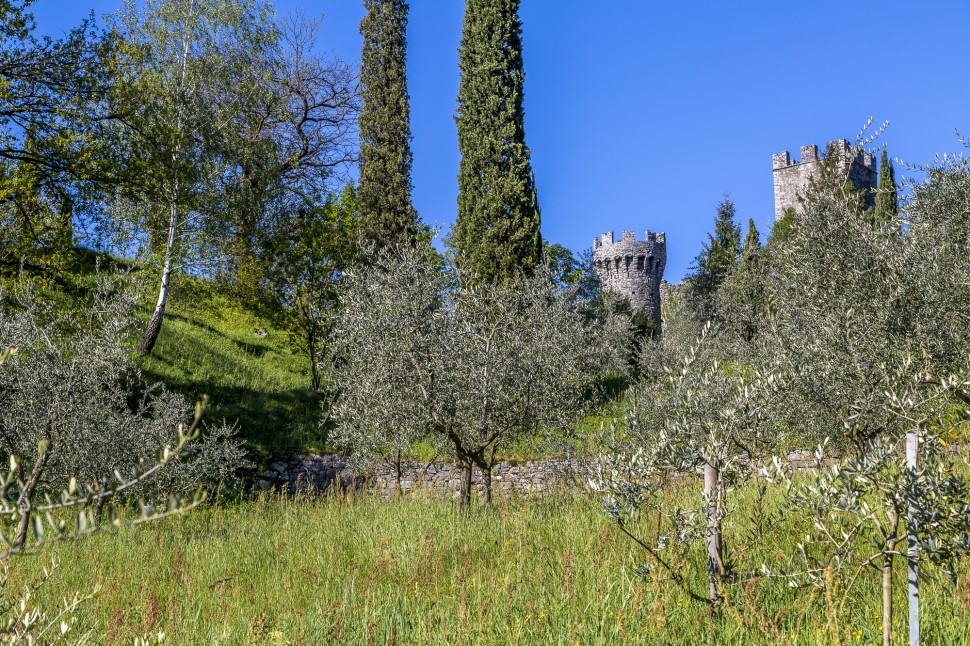 Comersee-Castello-di-Vezio-1