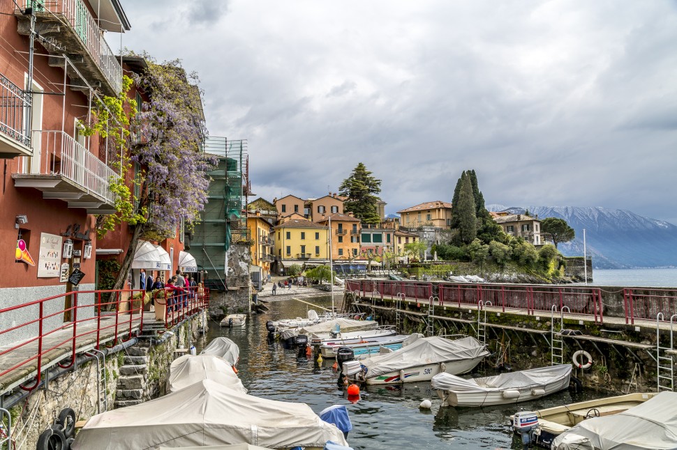 Varenna Port