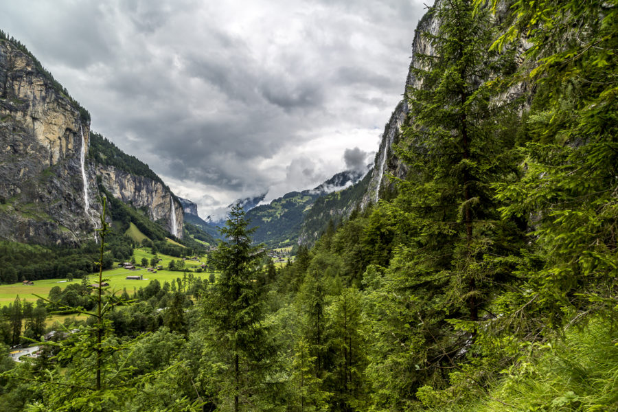 Lauterbrunnen – the valley of thundering waterfalls