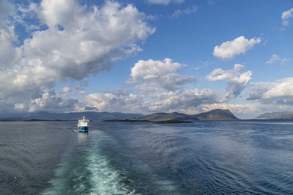 Hurtigruten en route