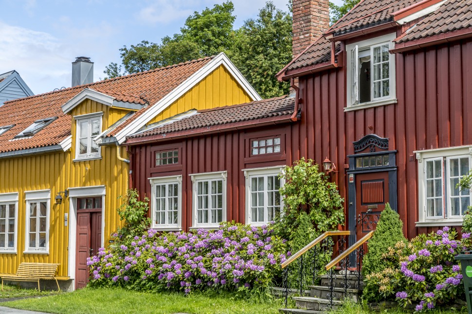 trondheim-norway-colorful-houses