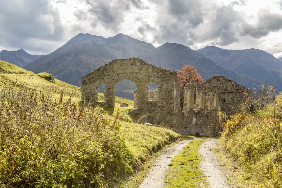 Ardez-Ruine-1