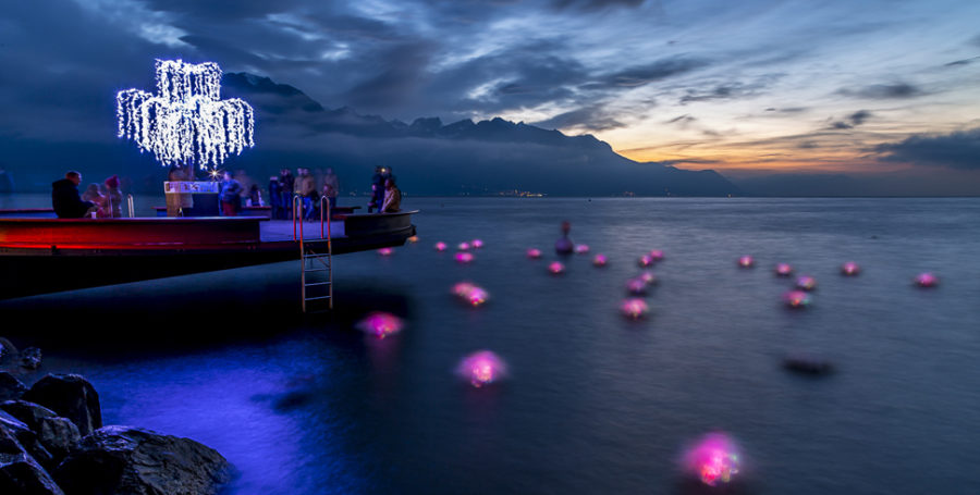 Montreux Christmas Market Noël – Flying Santa Claus
