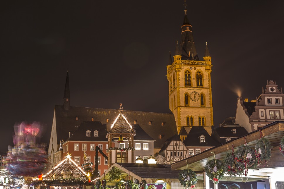 Trierer-Weihnachtsmark-Hauptmarkt-1
