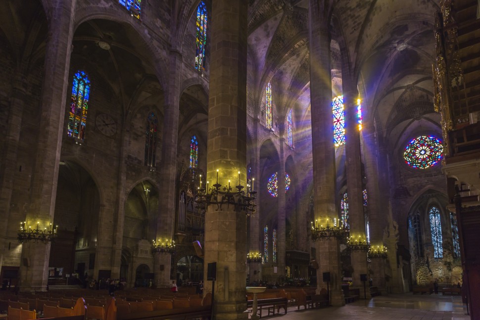 Catedral-de-La-Seu-light