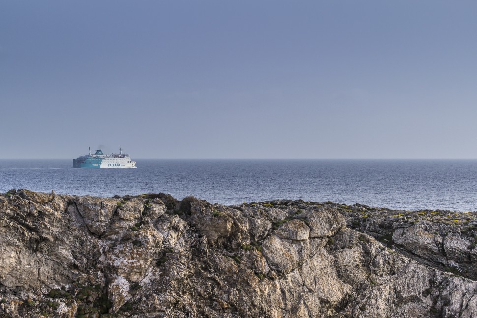 Ferry-Balearia-Menorca