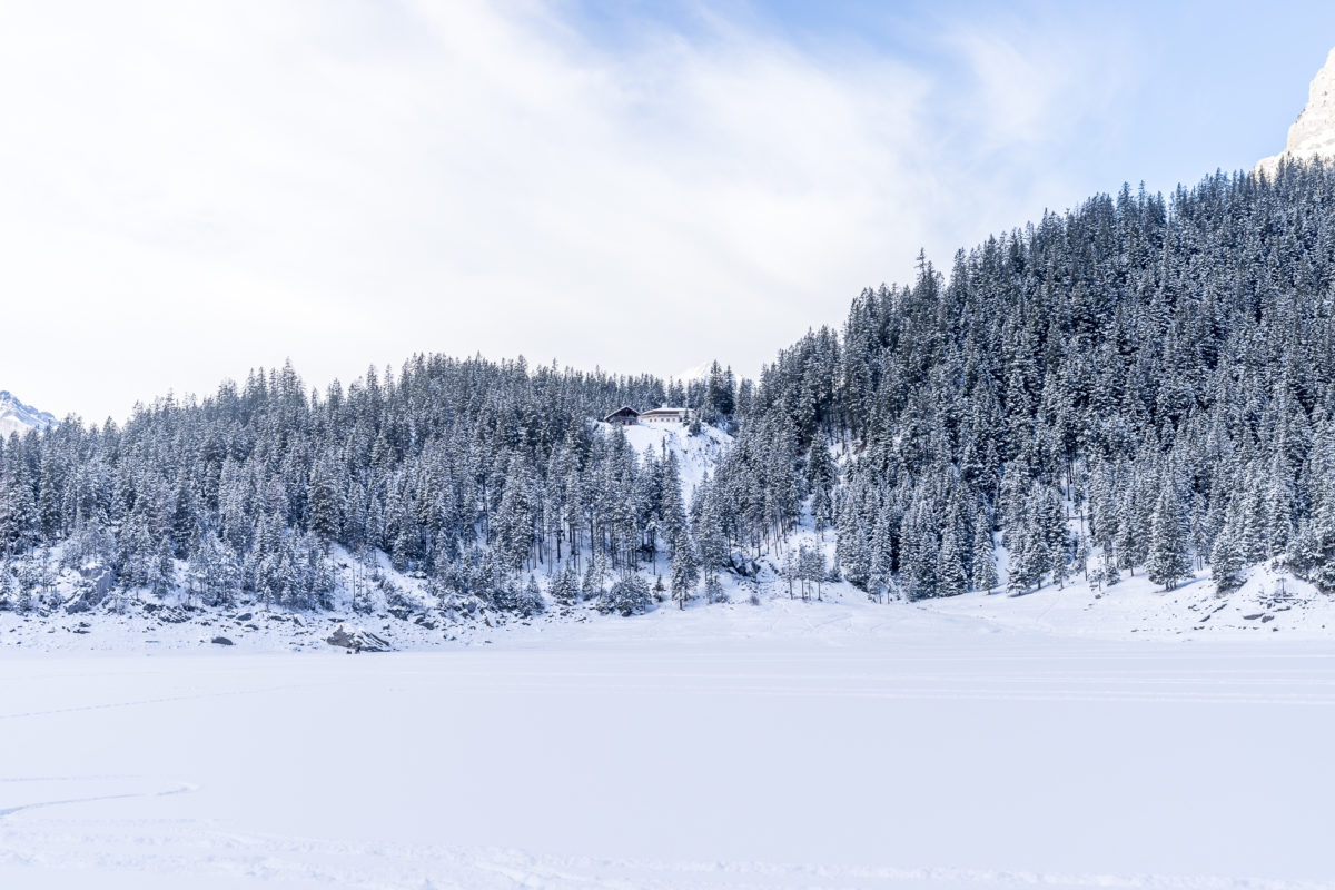 Oeschinensee Winterpanorama