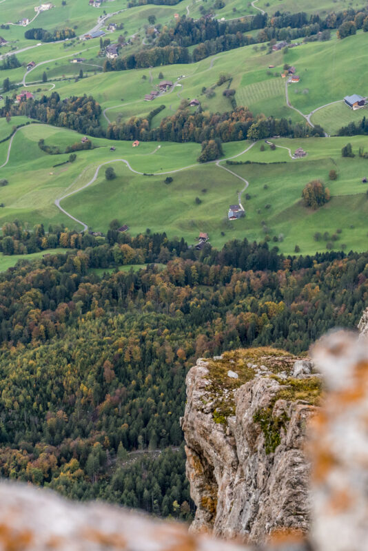 Tiefblick vom Grossen Mythen