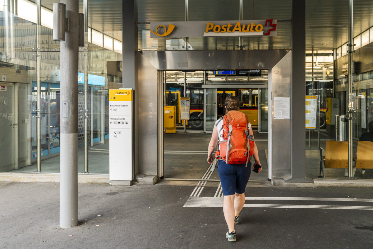 PostAuto Bern station