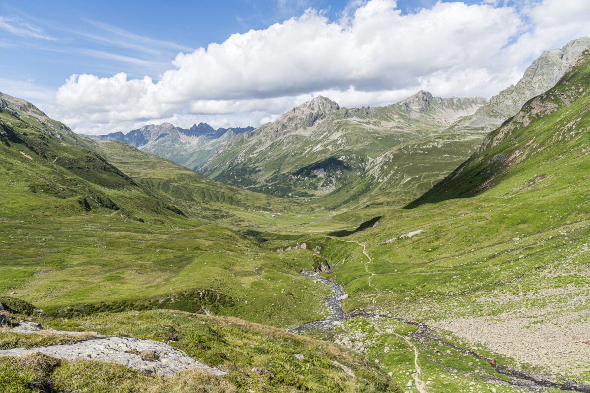 Hike Jöriseen - Berghaus Vereina