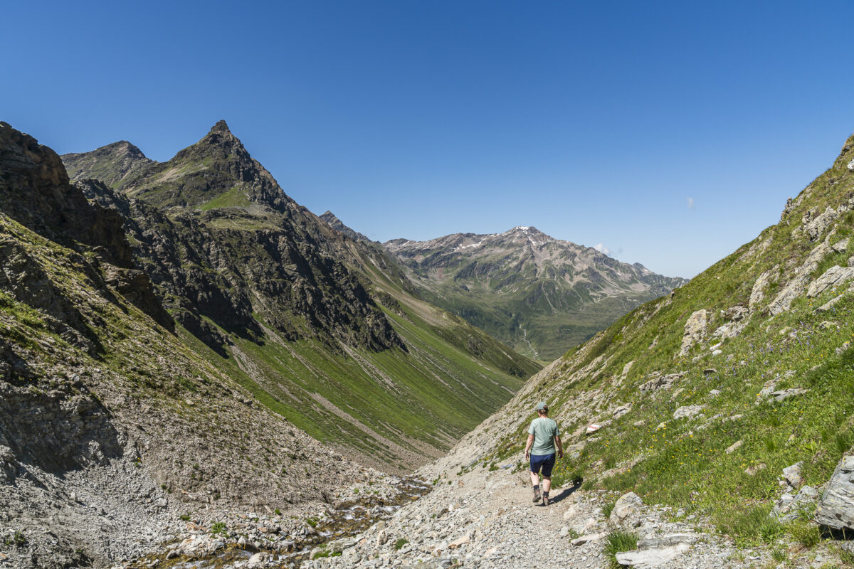 Hike to Vereinapass