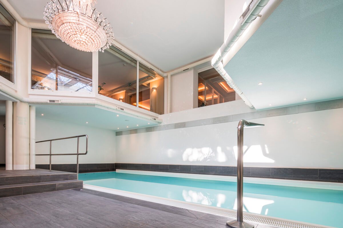 Pool at Golfhotel Saanenmöser