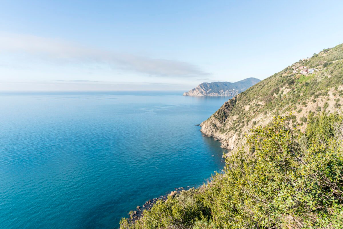 Coastal hiking trail in the Cinque Terre