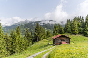 On the Walser Trail Gottardo from Curaglia to Tschamut