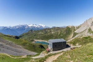 Spectacular circular hike in Lower Valais: Tour du Grand Chavalard