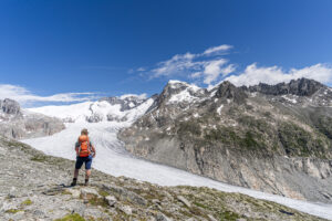 From Grimselpass to Nägelisgrätli and back – Hike with Rhone Glacier views