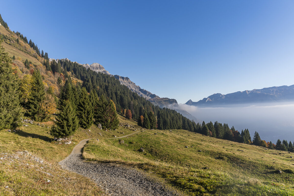 Hike to Oberblegisee