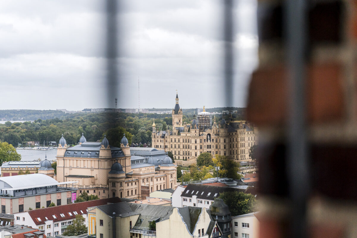 Aussicht auf das Schloss Schwerin vom Dom