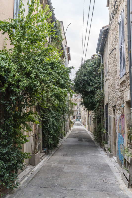 Nimes alleyways