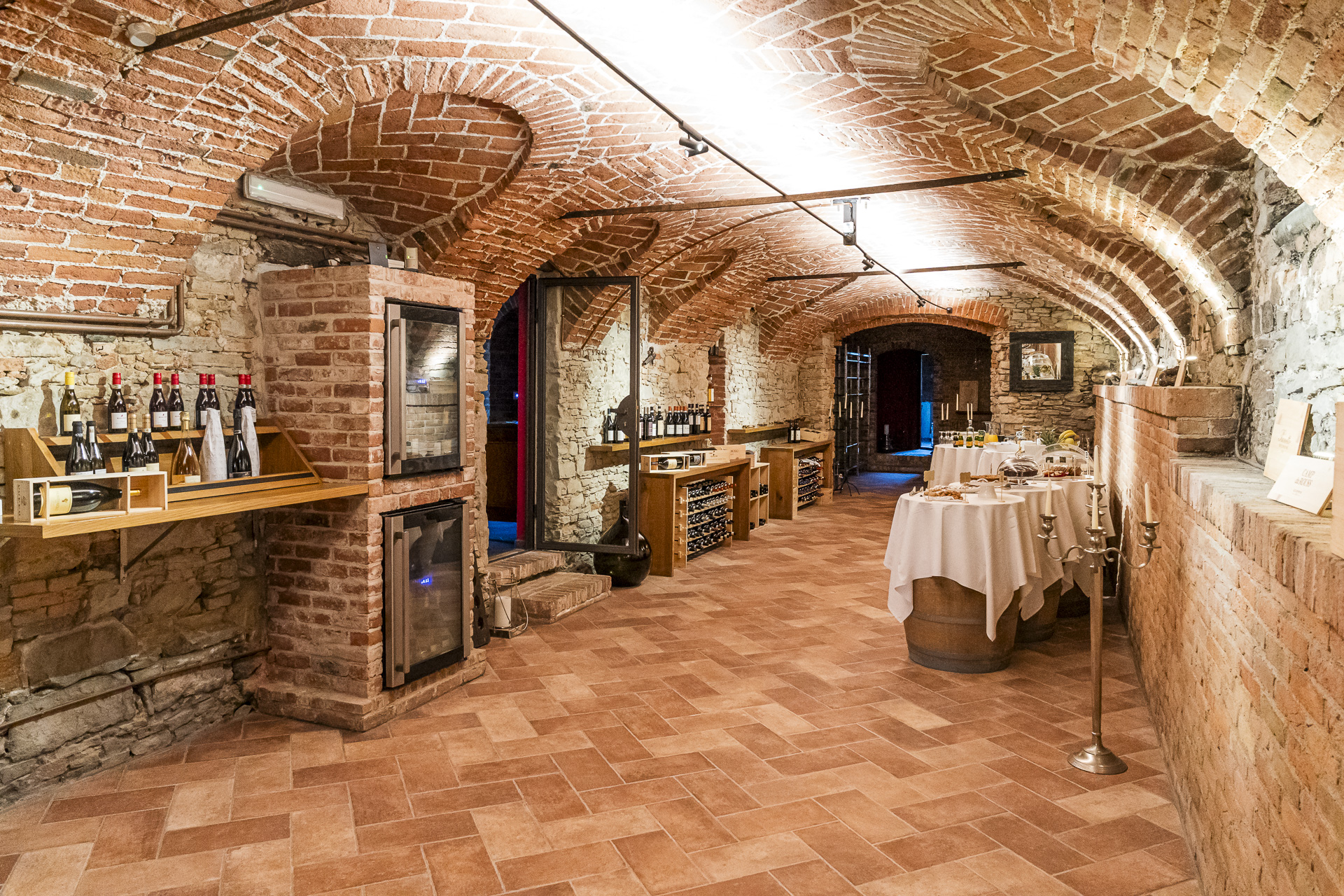 Wine cellar in the Giarvino Guest House