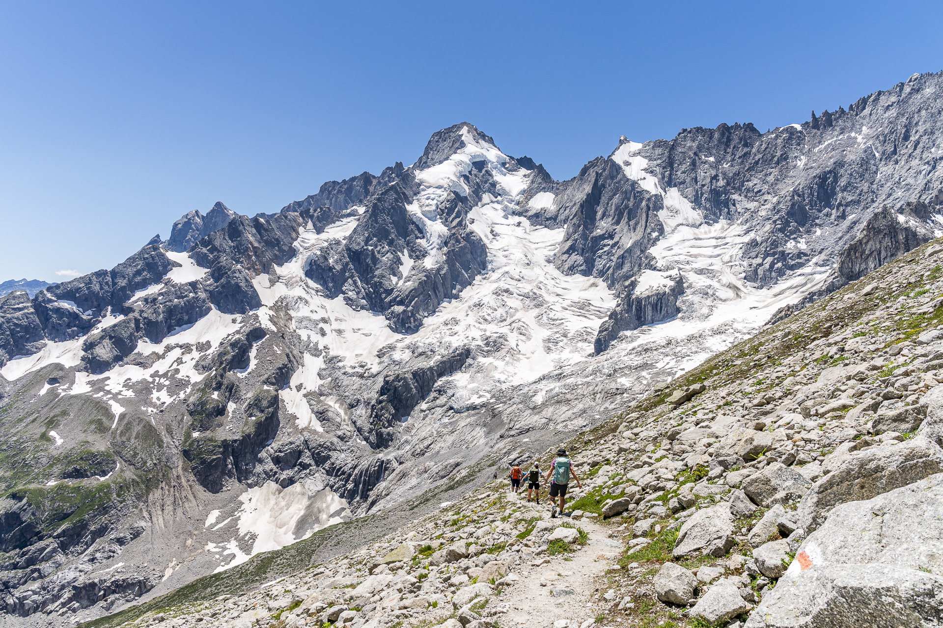 Descent to La Fouly