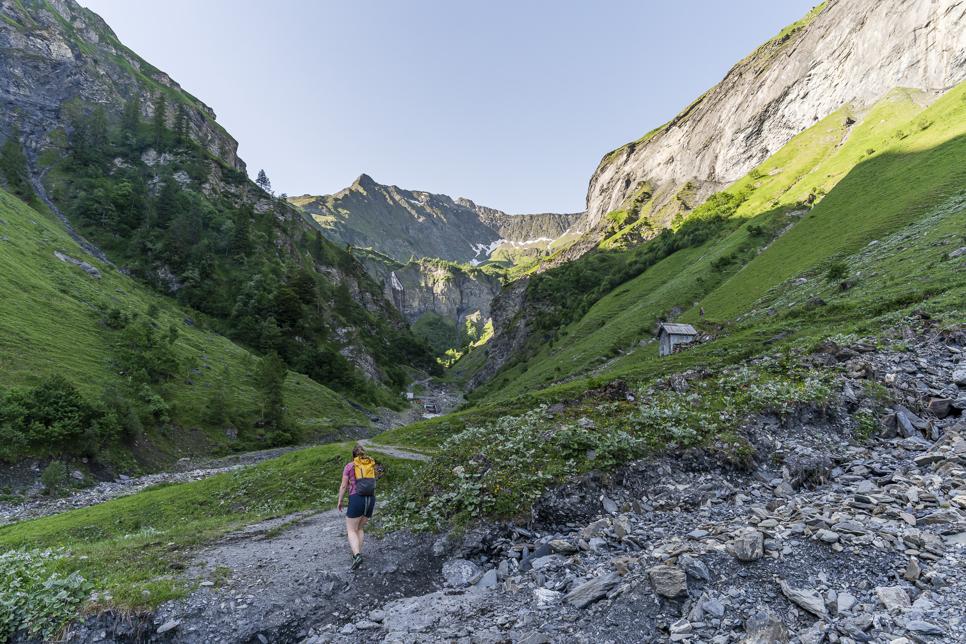 Trail toward Batöni