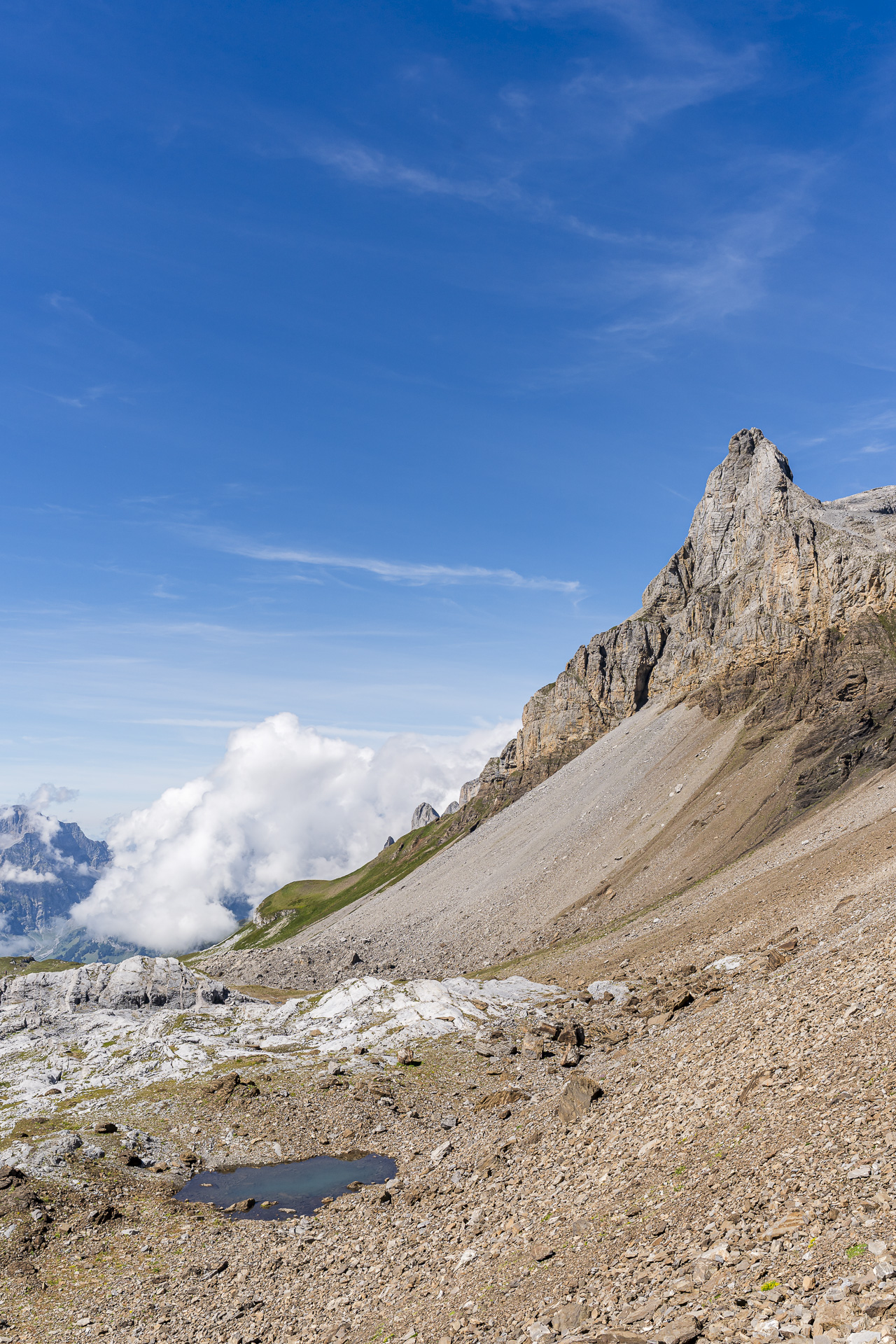 Path from the Rot Grätli to the Rugghubelhütte