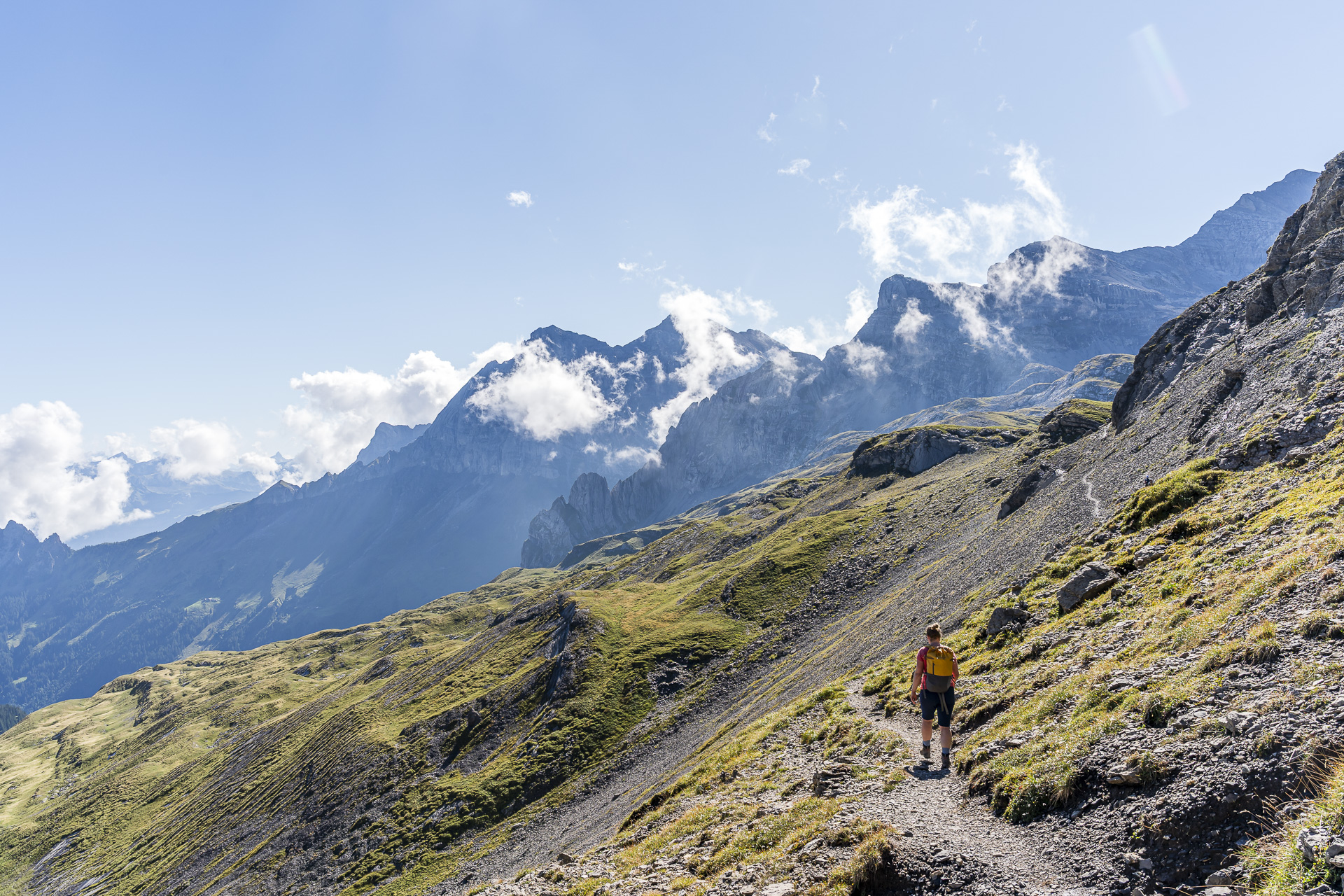 Hiking trail to the Rot Grätli